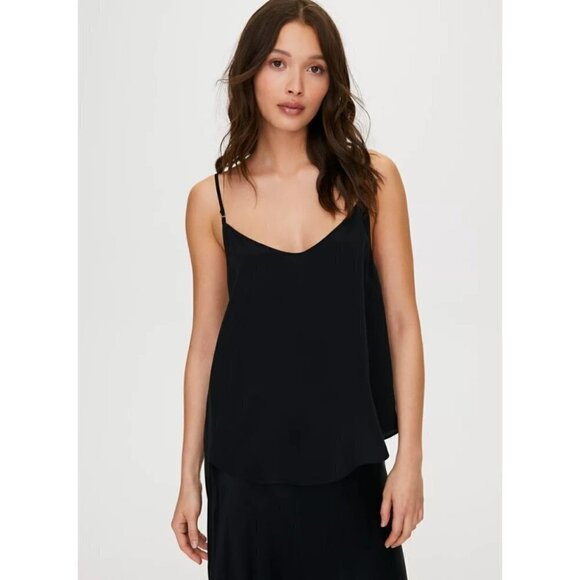 ARITZIA Under\Wilfred | Nostalgia Silk V-neck Camisole in Lavender - Picture 8 of 10